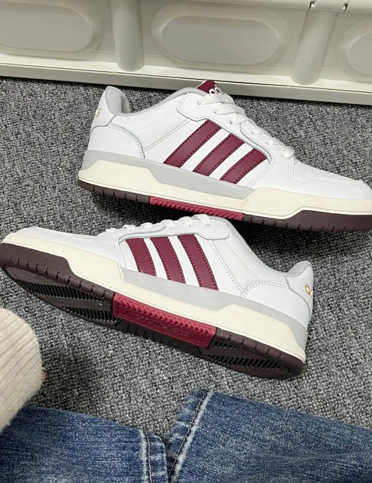 这双白红板鞋,焊在我的脚上了👟